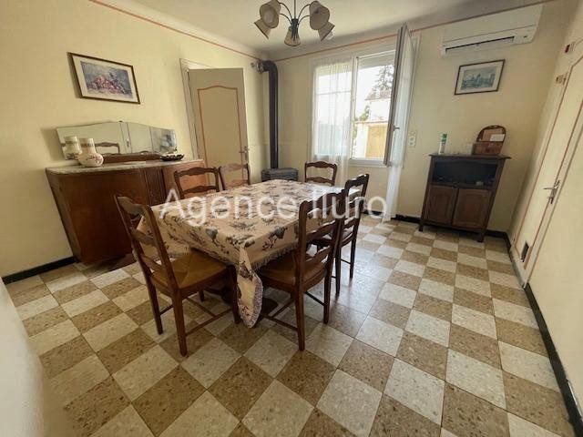 Image No.5-5 Bed House for sale