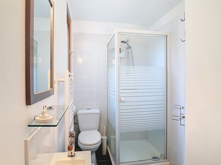 Image No.12-3 Bed House for sale