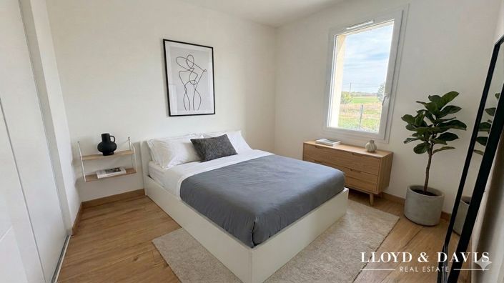Image No.15-3 Bed House for sale