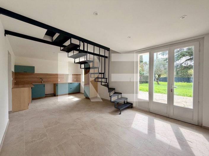 Image No.3-5 Bed House for sale