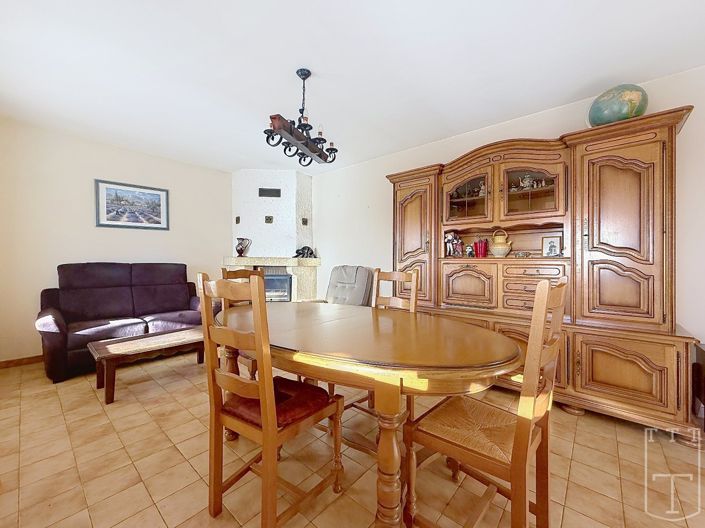 Image No.20-3 Bed House for sale