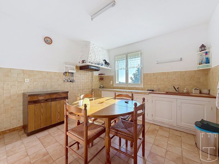 Image No.6-3 Bed House for sale