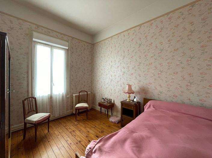 Image No.11-7 Bed House for sale