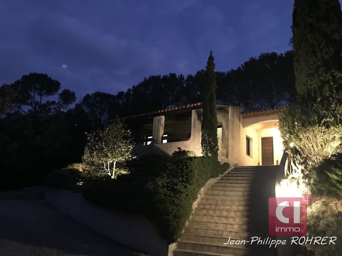 Image No.15-4 Bed House for sale