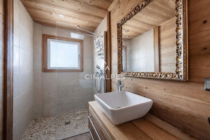 Image No.11-4 Bed Apartment for sale