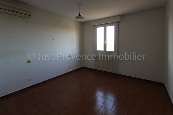 Image No.12-Appartement de 2 chambres à vendre à Carpentras