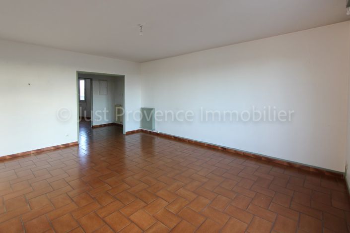 Image No.5-Appartement de 2 chambres à vendre à Carpentras