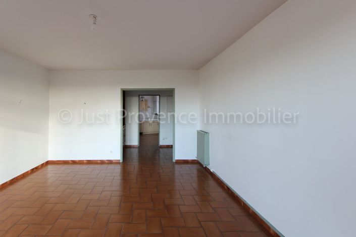 Image No.6-Appartement de 2 chambres à vendre à Carpentras