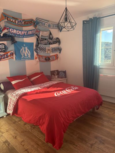 Image No.12-4 Bed House for sale