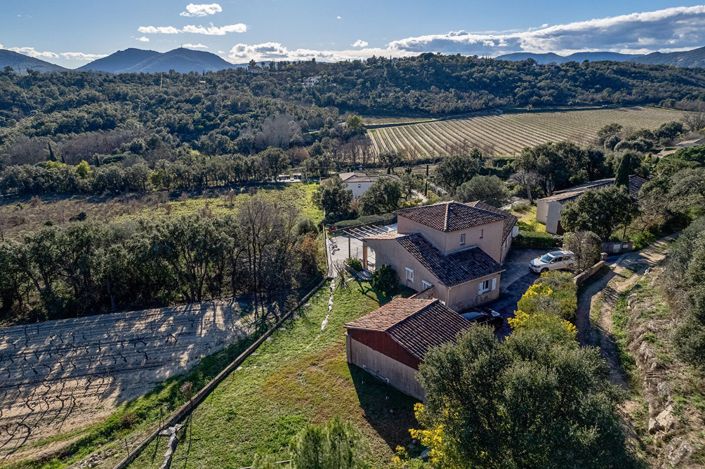 Image No.3-4 Bed House for sale