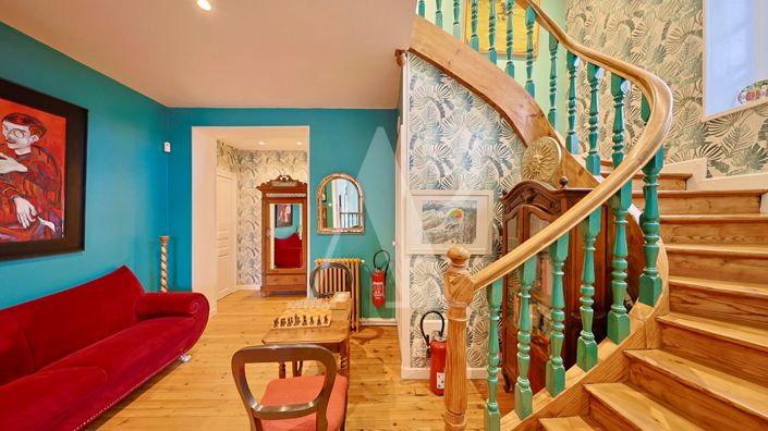 Image No.10-10 Bed Property for sale