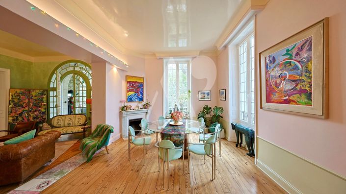 Image No.6-10 Bed Property for sale