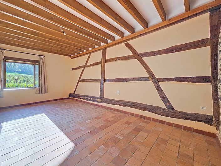 Image No.12-2 Bed House for sale