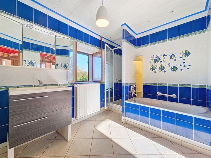 Image No.14-2 Bed House for sale