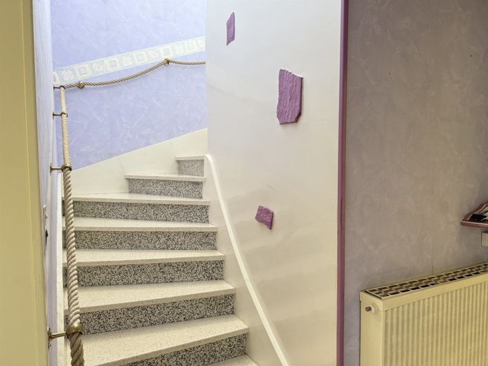 Image No.10-6 Bed House for sale