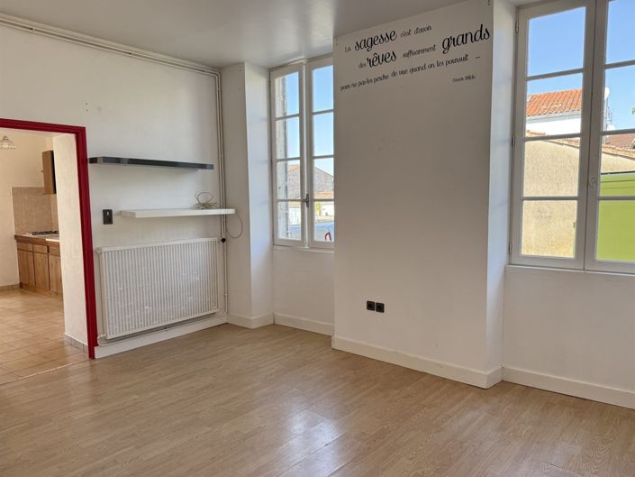 Image No.21-6 Bed House for sale