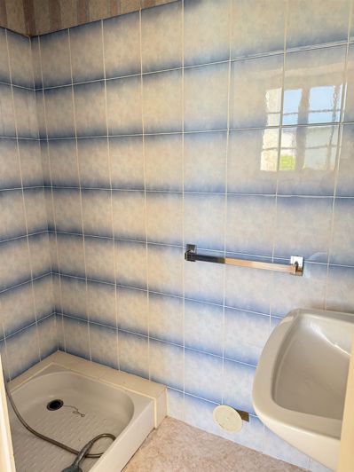 Image No.25-6 Bed House for sale