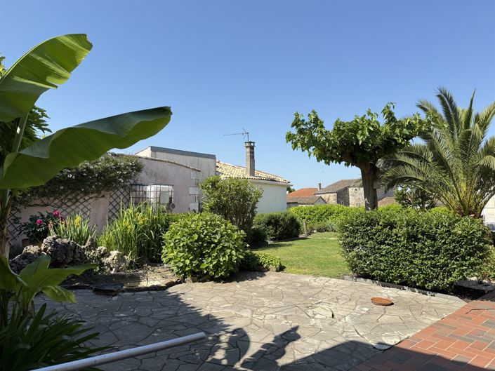 Image No.27-6 Bed House for sale