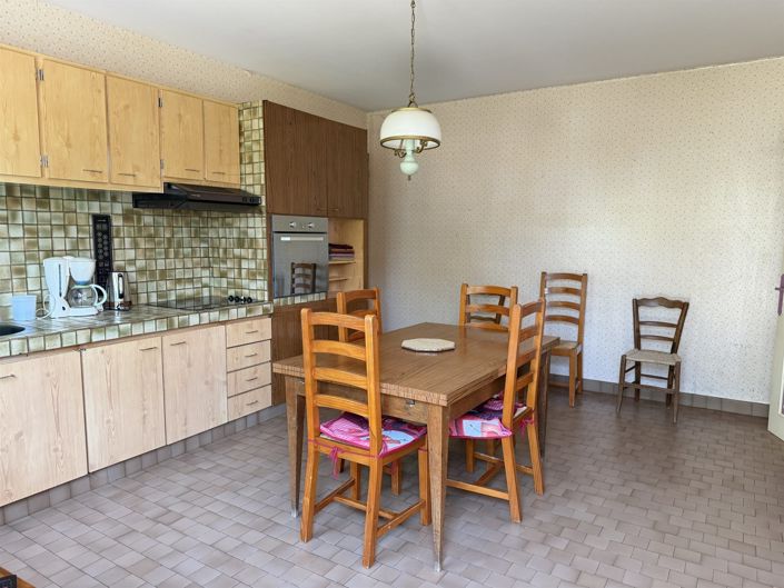 Image No.7-6 Bed House for sale