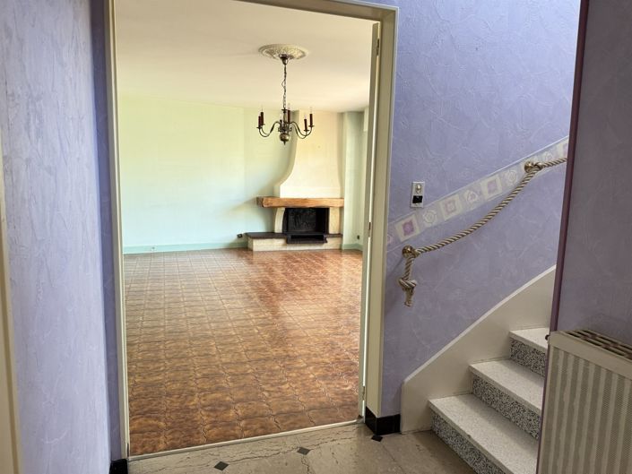 Image No.9-6 Bed House for sale