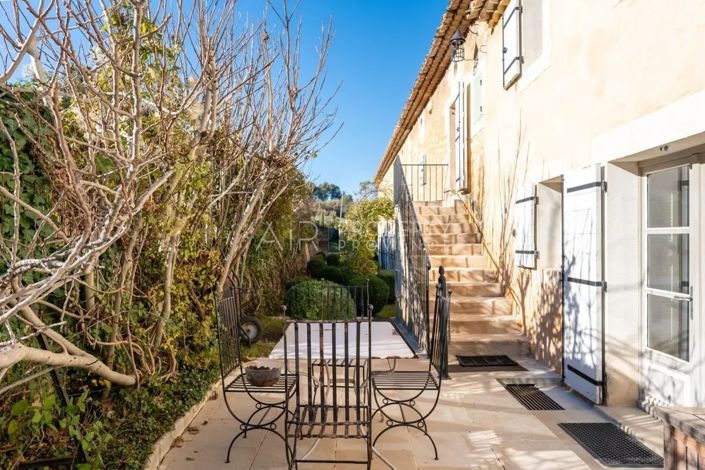 Image No.23-6 Bed House for sale