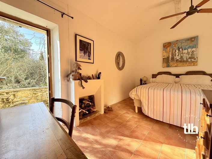 Image No.18-3 Bed House for sale