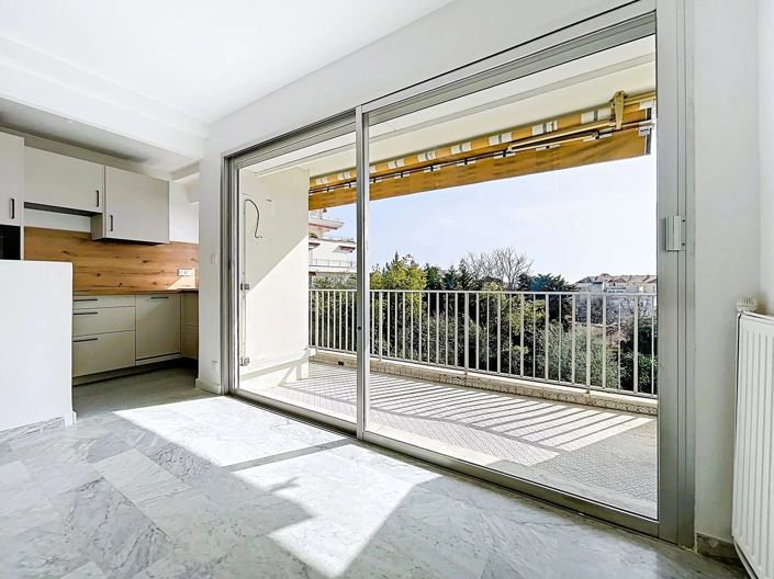 Image No.5-Appartement de 1 chambre à vendre à Cannes