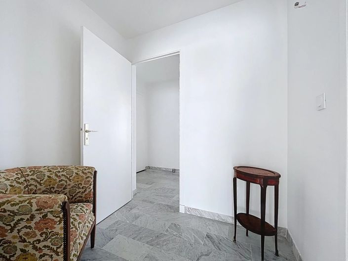 Image No.9-1 Bed Apartment for sale