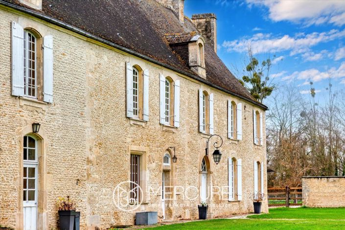 Image No.2-Propriété de 4 chambres à vendre à Morteaux-Couliboeuf
