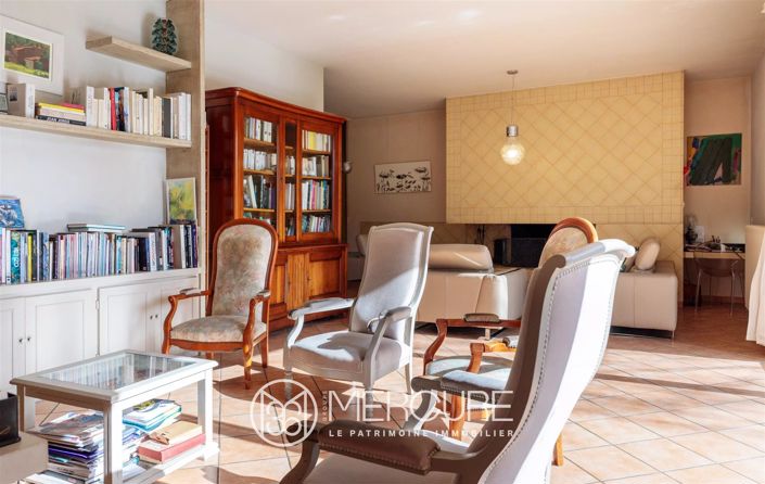 Image No.5-5 Bed House for sale