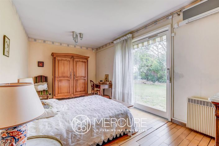 Image No.7-6 Bed House for sale