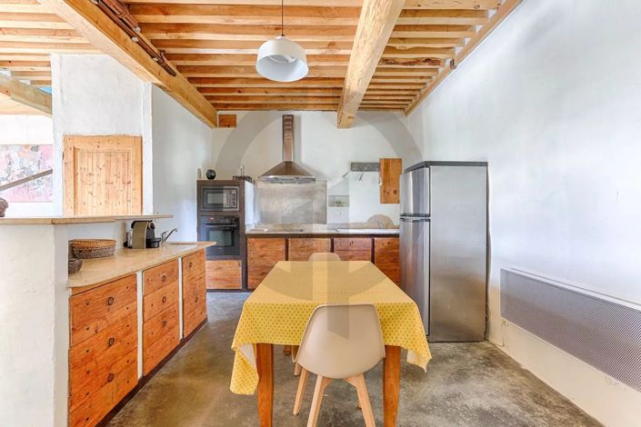 Image No.18-6 Bed House for sale