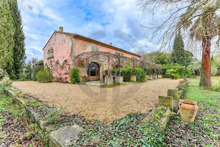 Image No.2-6 Bed House for sale