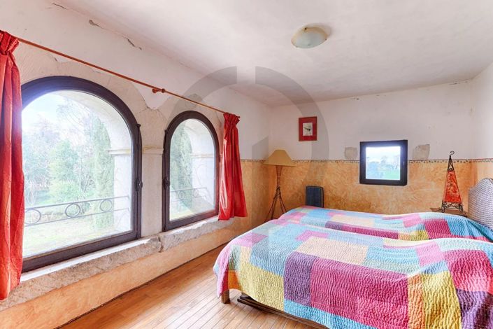 Image No.23-6 Bed House for sale