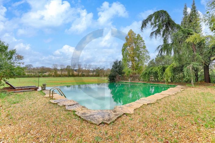 Image No.8-6 Bed House for sale