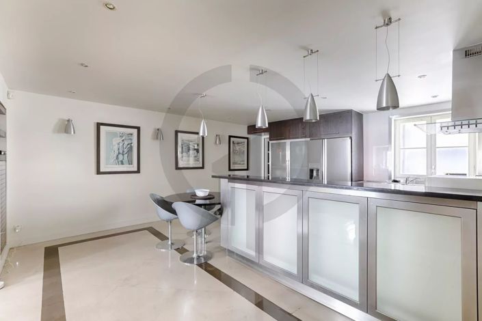 Image No.8-3 Bed Apartment for sale