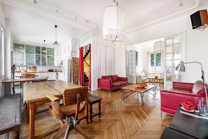 Image No.6-7 Bed House for sale