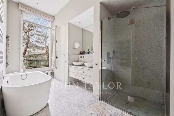 Image No.11-4 Bed Apartment for sale