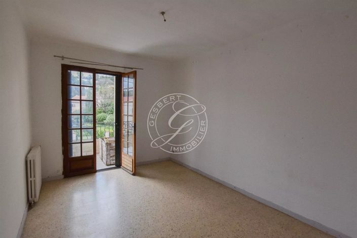 Image No.12-7 Bed House for sale