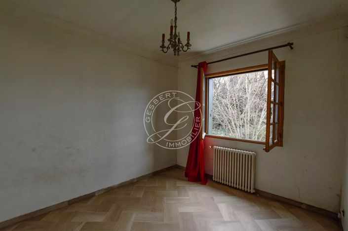 Image No.13-7 Bed House for sale