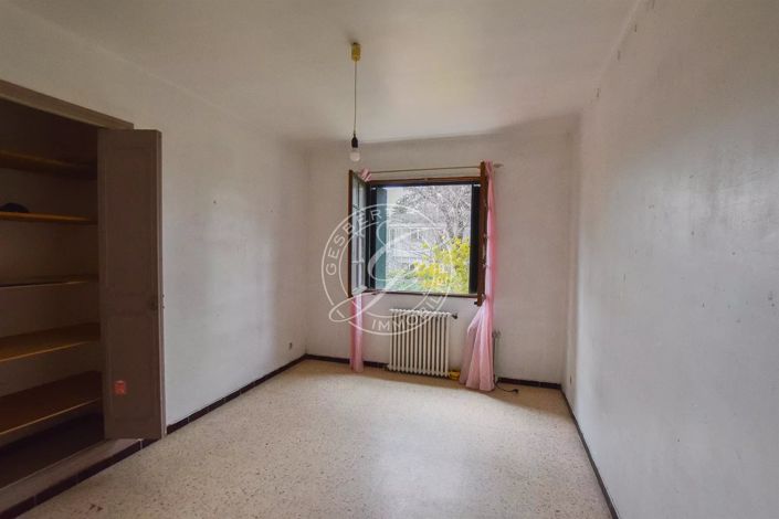 Image No.16-7 Bed House for sale