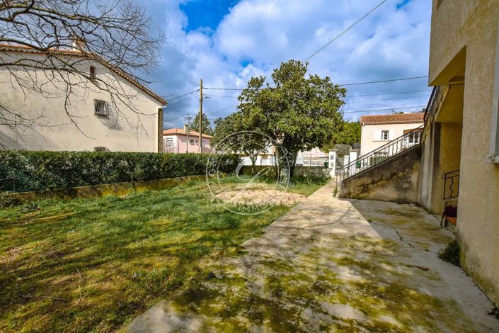 Image No.18-7 Bed House for sale