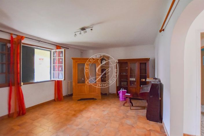 Image No.4-7 Bed House for sale