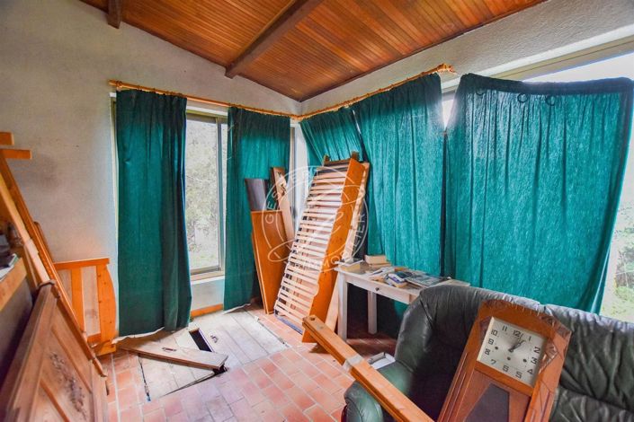 Image No.8-7 Bed House for sale