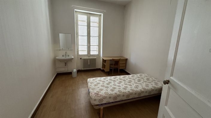 Image No.9-14 Bed House for sale