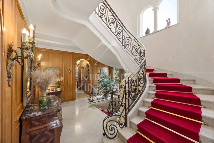 Image No.31-7 Bed House for sale