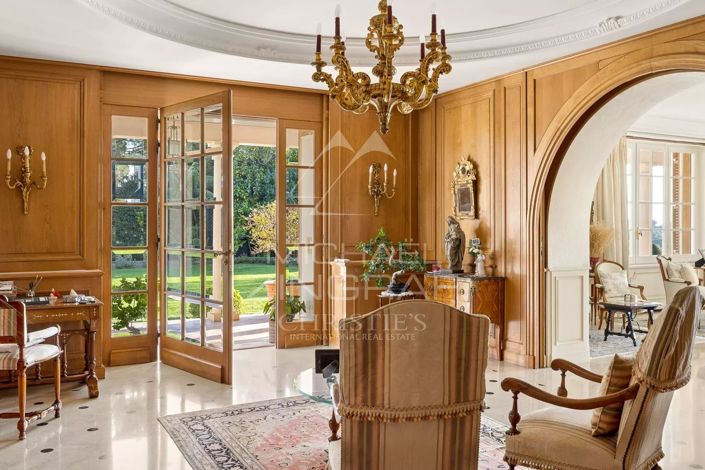 Image No.32-7 Bed House for sale