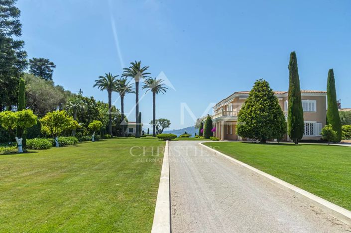 Image No.5-7 Bed House for sale