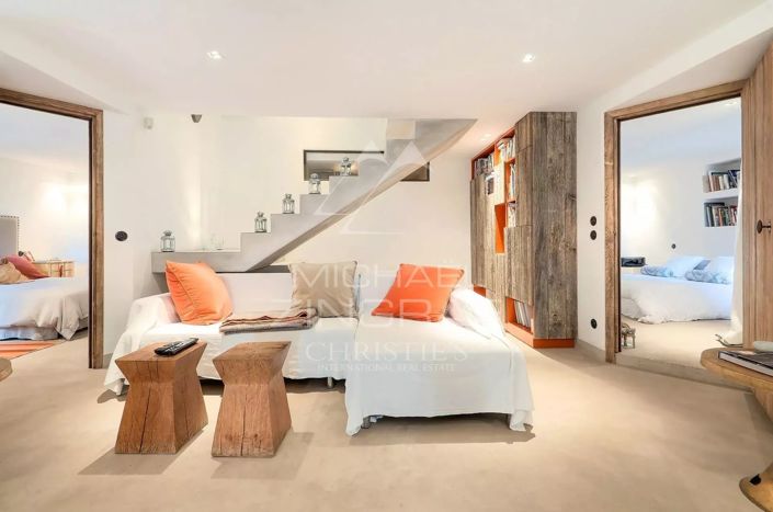 Image No.3-3 Bed House for sale