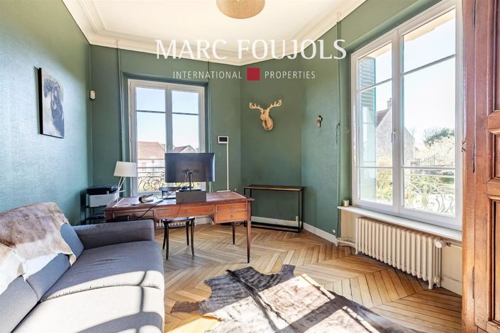 Image No.20-6 Bed House for sale